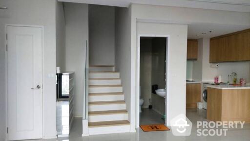 1-BR Condo at Villa Asoke near MRT Phetchaburi