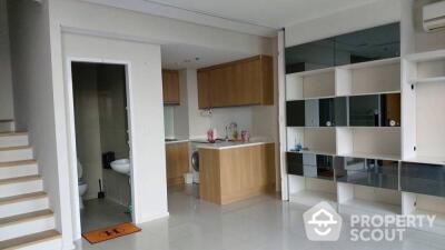 1-BR Condo at Villa Asoke near MRT Phetchaburi