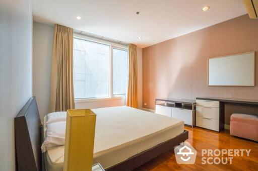 2-BR Condo at Siri Residence Sukhumvit near BTS Phrom Phong