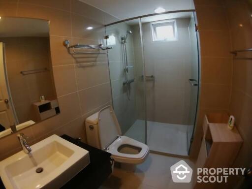 2-BR Condo near MRT Phra Ram 9