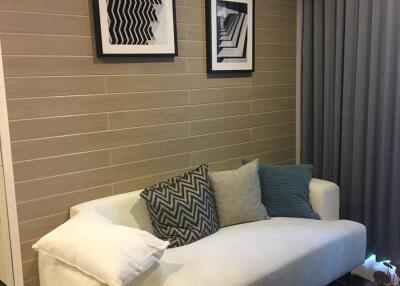 1-BR Condo at Rhythm Sukhumvit 42 near BTS Ekkamai