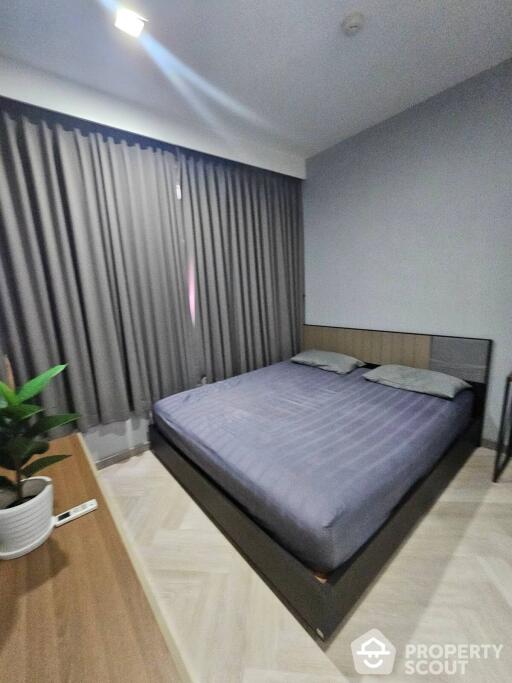 1-BR Condo at M Phayathai near BTS Victory Monument