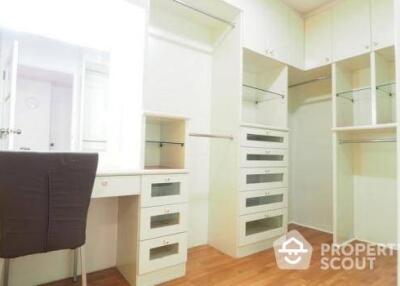 1-BR Condo at Petch 9 Tower near BTS Ratchathewi