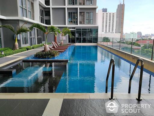 2-BR Condo at Ideo Mobi Phayathai near BTS Phaya Thai