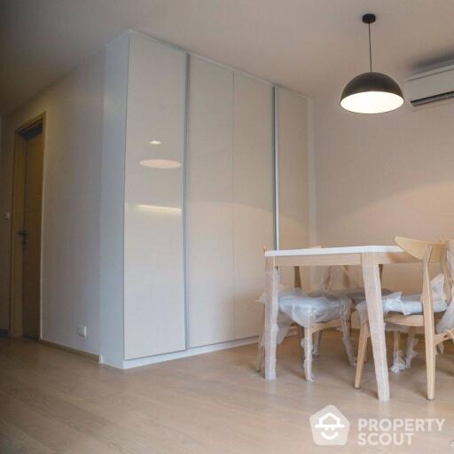 2-BR Condo at Liv @ 49 near BTS Thong Lor