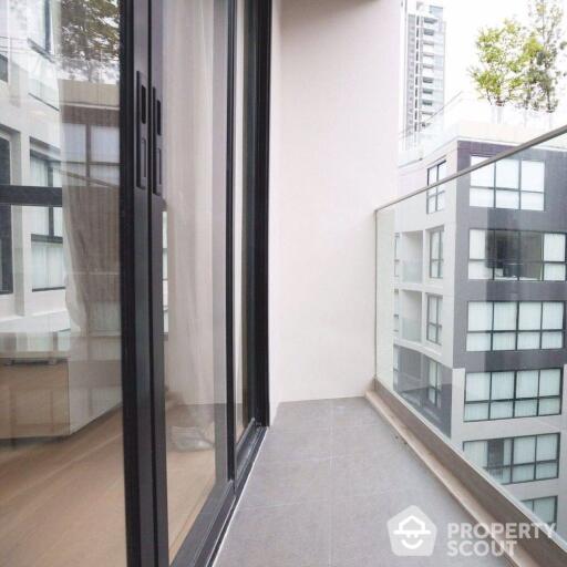 2-BR Condo at Liv @ 49 near BTS Thong Lor