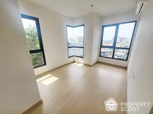 2-BR Condo at Supalai Loft Prajadhipok-Wongwian Yai near BTS Wongwian Yai