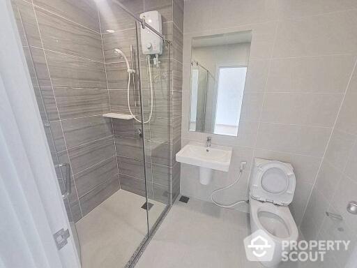 2-BR Condo at Supalai Loft Prajadhipok-Wongwian Yai near BTS Wongwian Yai