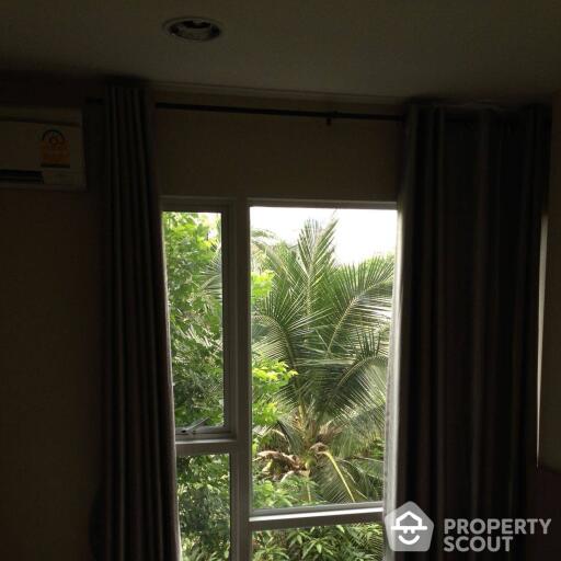 1-BR Condo at The Crest Sukhumvit 49 near BTS Thong Lor