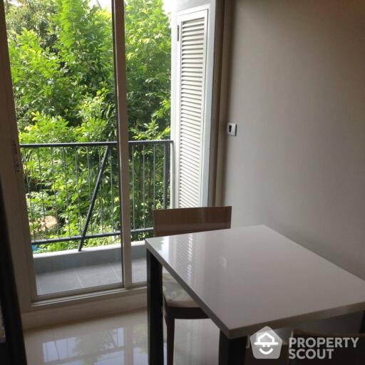 1-BR Condo at The Crest Sukhumvit 49 near BTS Thong Lor