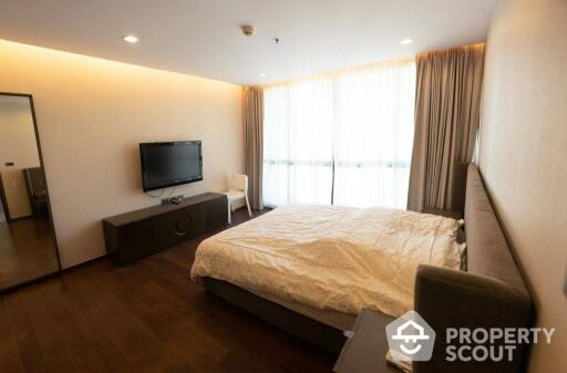 1-BR Condo at The Hudson Sathorn 7 near BTS Chong Nonsi