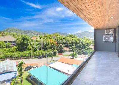 Freehold 2 Bed Condo in Nai Harn