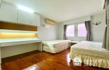 2-BR Condo near MRT Bang Phlat