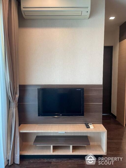 1-BR Condo at Ideo Q Phayathai near BTS Phaya Thai