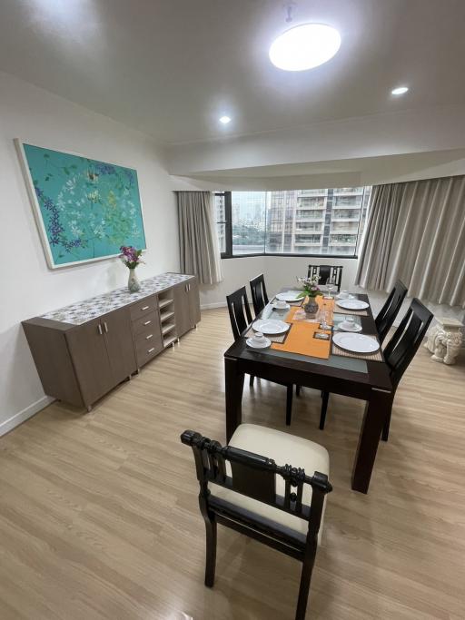 For SALE : Baan Suanpetch / 2 Bedroom / 2 Bathrooms / 130 sqm / 16500000 THB [S11925]