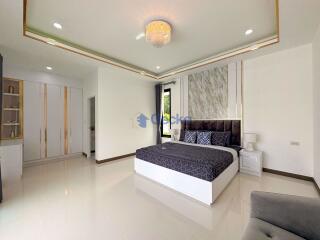 6 Bedrooms House East Pattaya H010949