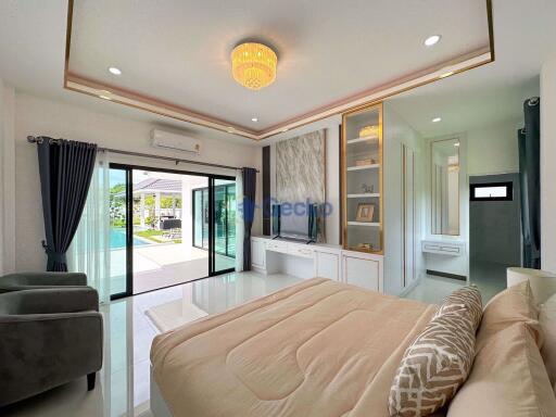 6 Bedrooms House East Pattaya H010949