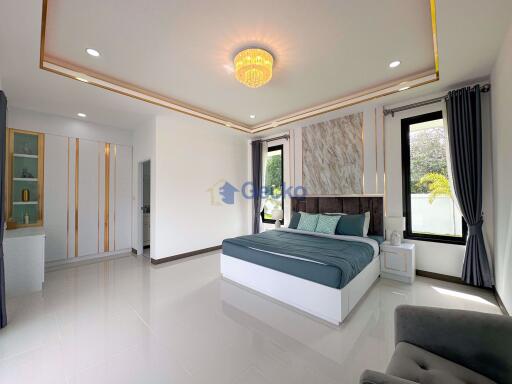 6 Bedrooms House East Pattaya H010949