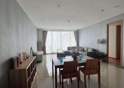 2 bed Condo in The Empire Place Yan Nawa Sub District C020263