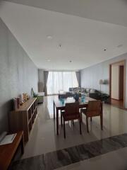 2 bed Condo in The Empire Place Yan Nawa Sub District C020263