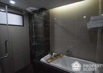 2-BR Apt. near BTS Phra Khanong