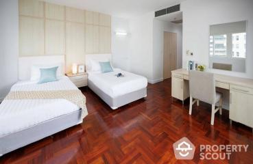 3-BR Apt. near BTS Phrom Phong