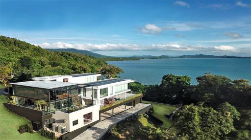 A 5-bedroom Luxury Oceanview Villa in Baan Yamu