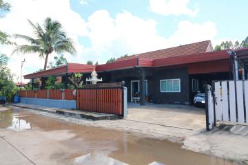 2 Villa Style Homes Are For Sale Featuring 4 Bedrooms and 3 Bathrooms On 1 Plot Of Land , Udon Thani, Thailand.