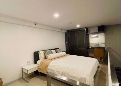 1 bed Duplex in Knightsbridge Prime Sathorn Thungmahamek Sub District D020260