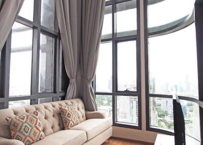 1-BR Condo at Q-Chidlom Phetchaburi near BTS Chit Lom