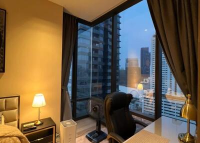 1-BR Condo at Ashton Silom near BTS Chong Nonsi