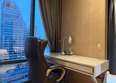 1-BR Condo at Ashton Silom near BTS Chong Nonsi