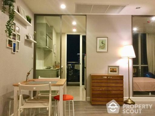 1-BR Condo at The Room Sathorn near BTS Surasak