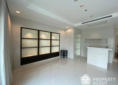 4-BR Apt. near BTS Phloen Chit