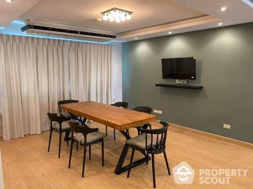 2-BR Condo near BTS Wongwian Yai