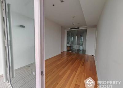 1-BR Condo at The River Condominium near BTS Saphan Taksin