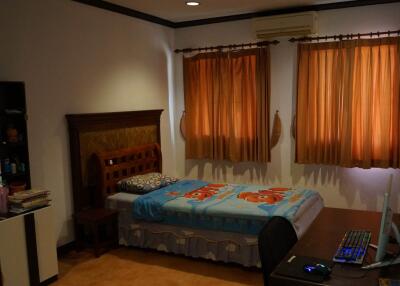 5 Bed House for Sale in Na Jomtien