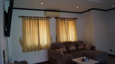 5 Bed House for Sale in Na Jomtien