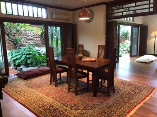 4 Bedrooms 4 Bathrooms Size 500sqm. Bang Chak BTS for Rent 130,000 THB