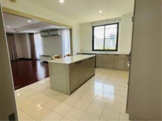 3 Bedrooms 4 Bathrooms Size 300sqm. P.R. Home 3 for Rent 120,000 THB