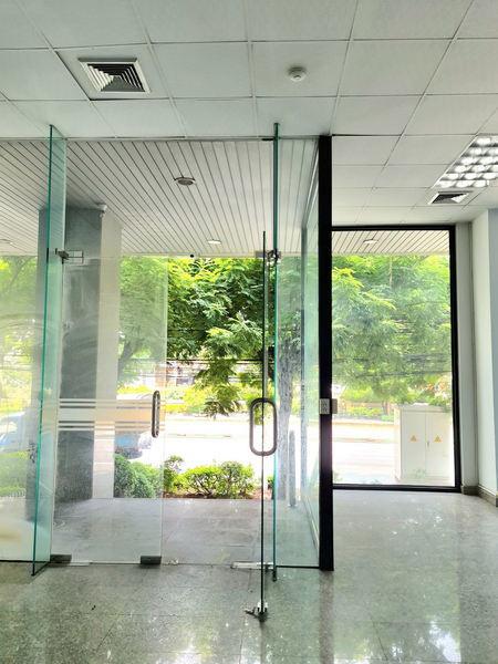 For Rent Bangkok Retail Narathiwas BTS Chong Nonsi Sathorn