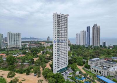 1 Bedroom Condo in AD Condo Hyatt Wongamat C010961