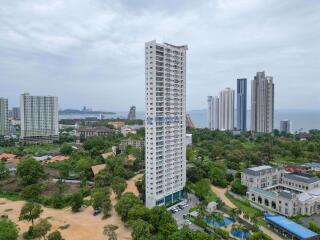 1 Bedroom Condo in AD Condo Hyatt Wongamat C010961