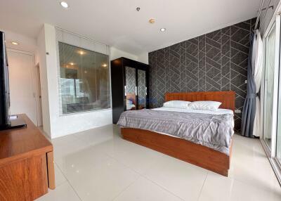 1 Bedroom Condo in AD Condo Hyatt Wongamat C010961