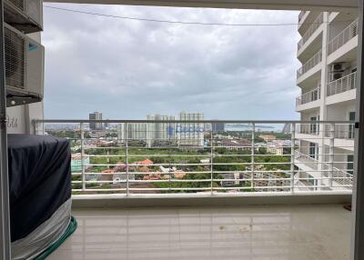 1 Bedroom Condo in AD Condo Hyatt Wongamat C010961