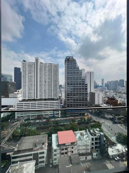 For Rent Studio Apartment Ashton Silom close to BTS Chong Nonsi