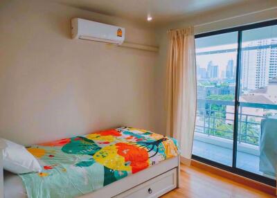 3 bed Condo in Royal Castle Khlong Tan Nuea Sub District C015949