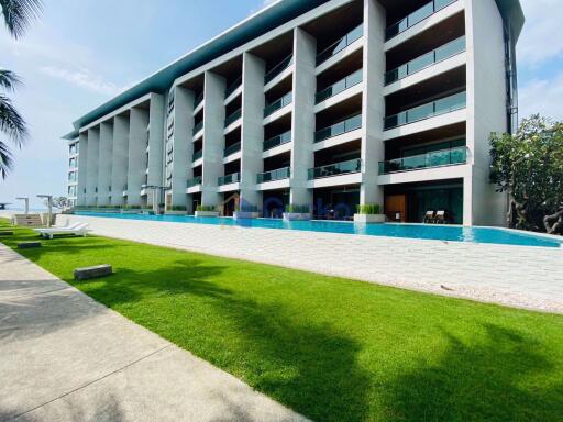 1 Bedroom Condo in Ananya Beachfront Condominium Wongamat C008914