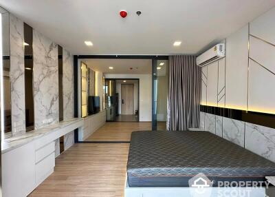 1-BR Condo at Xt Phayathai near BTS Phaya Thai