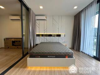 1-BR Condo at Xt Phayathai near BTS Phaya Thai